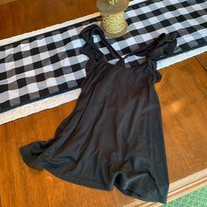 🎃Small charcoal tank with soft ruffled shoulders!